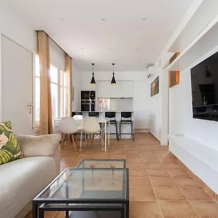 Apartamento En Playa De Castelldefels. Ubicacion Inmejorable! * Castelldefels