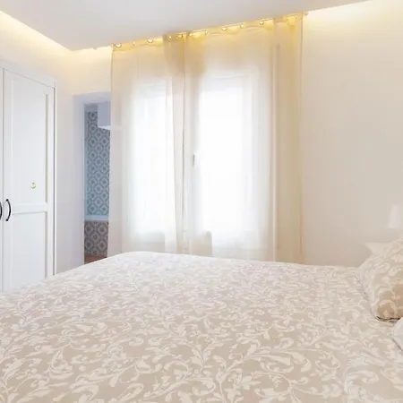 Apartamento En Playa De Castelldefels. Ubicacion Inmejorable! Apartment *
